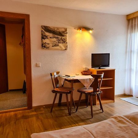 Haus Daheim Bed & Breakfast Berwang Exterior foto