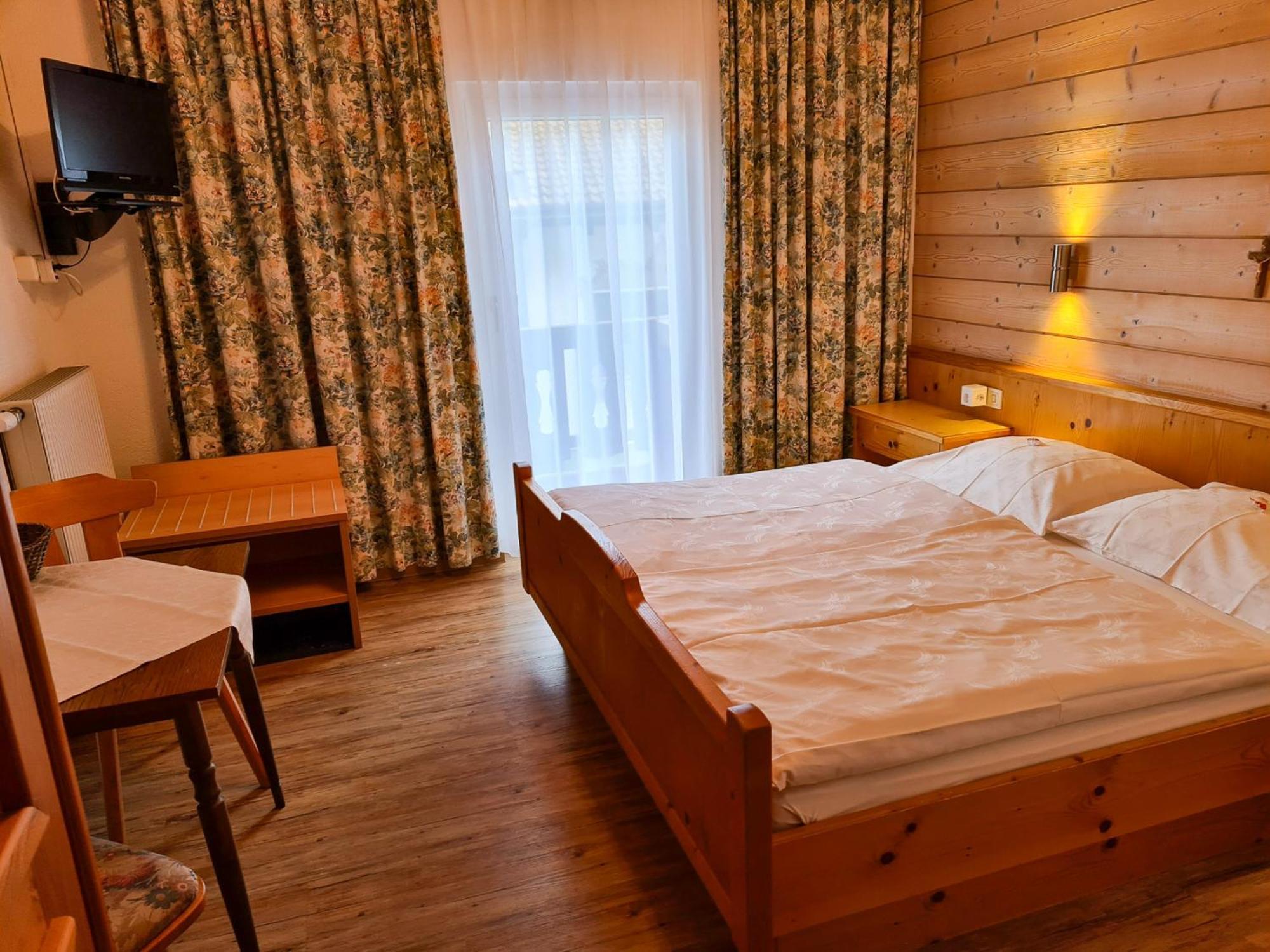Haus Daheim Bed & Breakfast Berwang Exterior foto